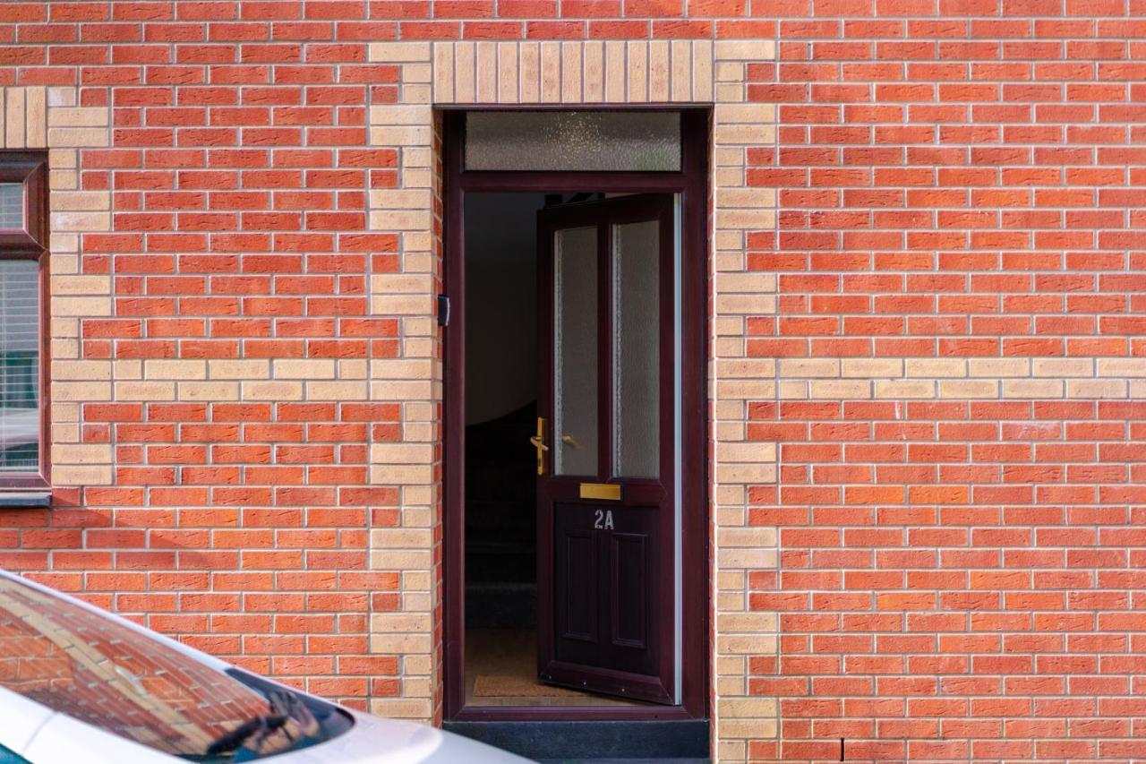 2A Wedmore Road Apartment *