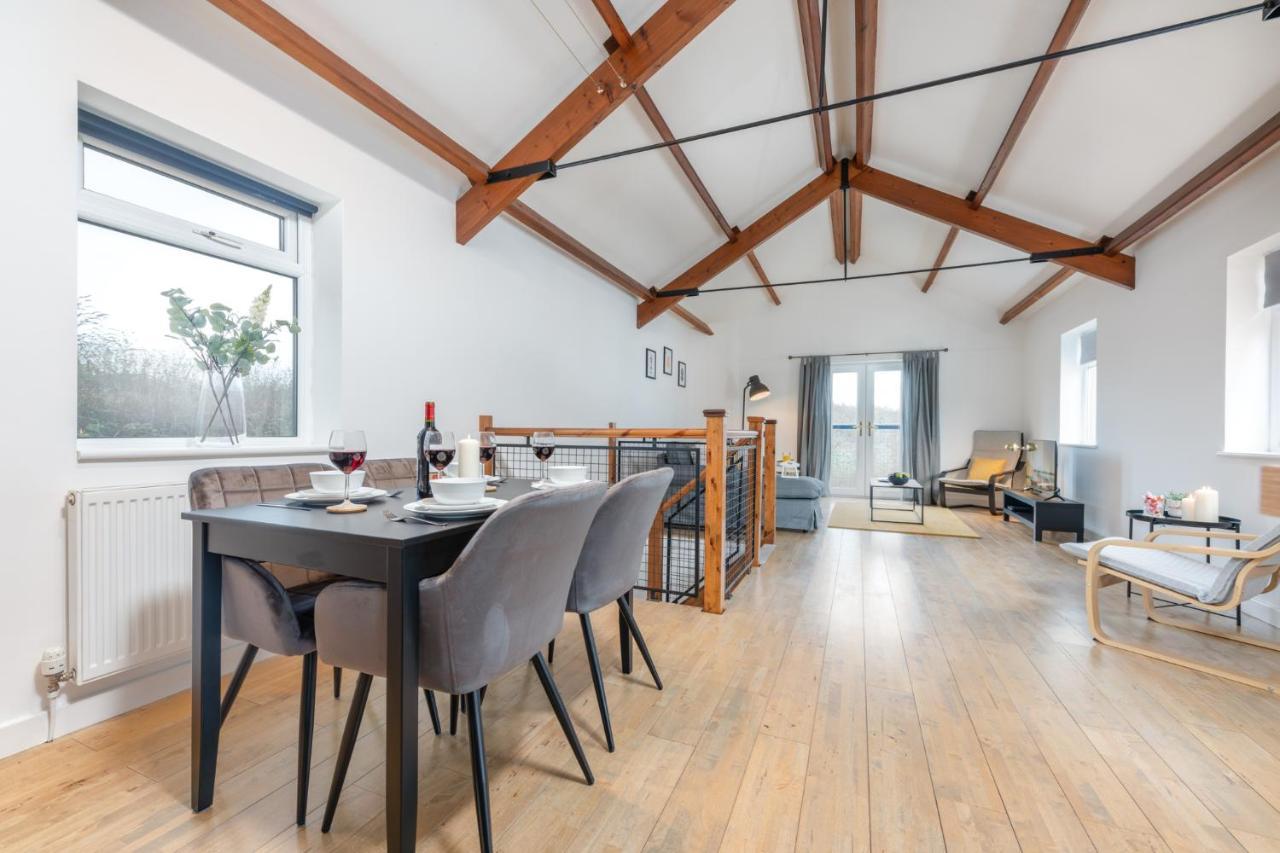2A Wedmore Road Apartment *