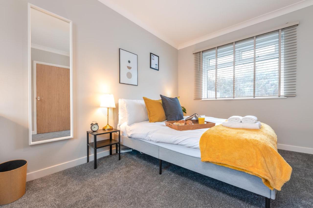 Apartment 2A Wedmore Road *