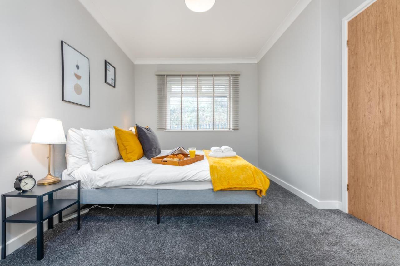 2A Wedmore Road